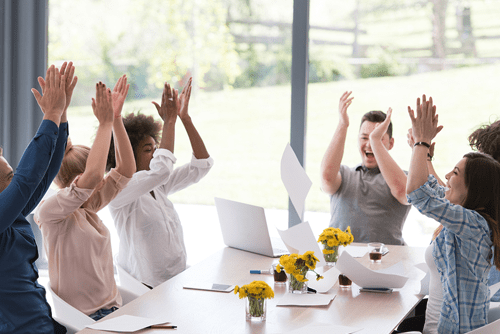 چگونه محیط کار شاد داشته باشید؟